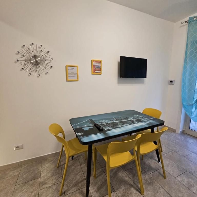sorrento sleepandgo - Two-Bedroom House - 2