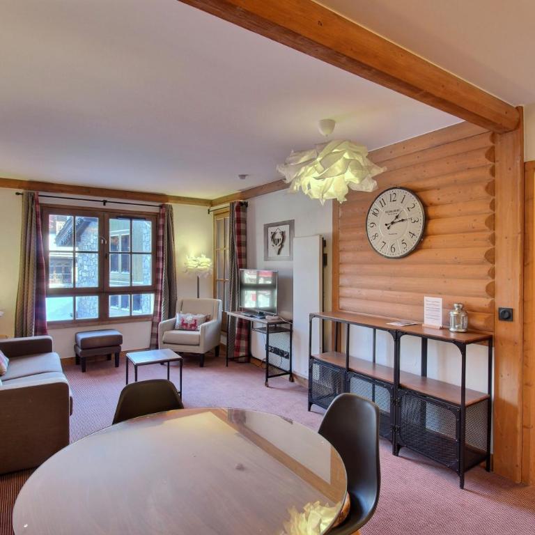 ARC 1950 - APPARTEMENT MODERNE - SAUNA HAMMAM JACUZZI - 4 Personnes - Appartement 1 Chambre avec Balcon et Vue sur les Montagnes - 5