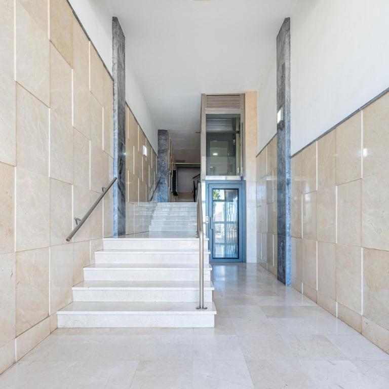 797 HOLIDAY RENTALS- Renovado piso en el paseo maritimo fuengirola - Apartment - 8