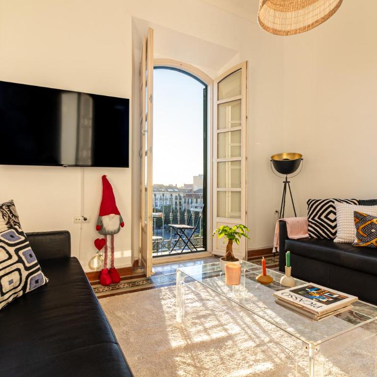 Malaga Center Flat balcony at Picasso’s home - Apartamento Superior - 14