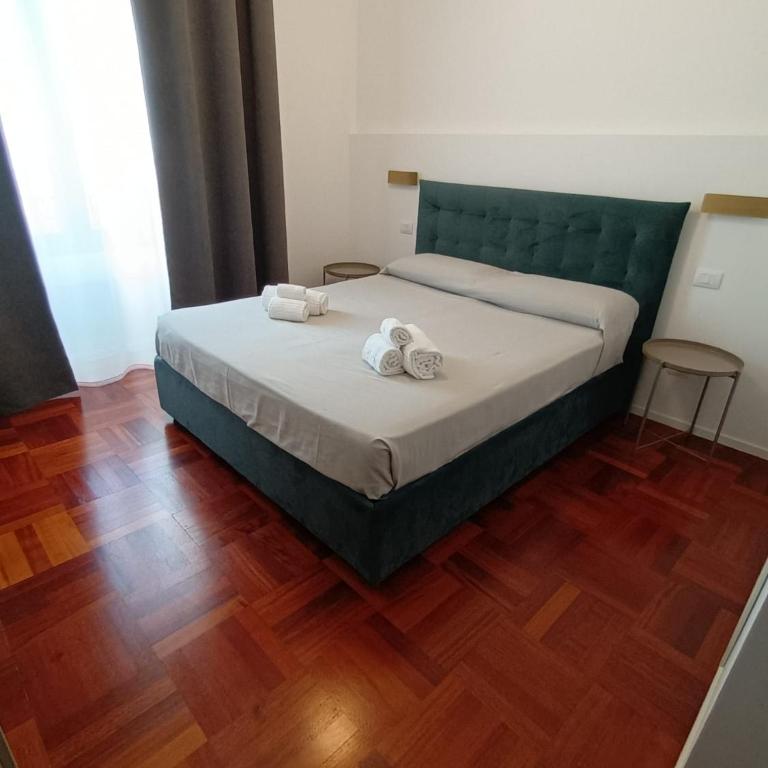 B&Bari, via Crollalanza - guesthouse Le Case di Aurelia - Double Room with Private Bathroom - 3