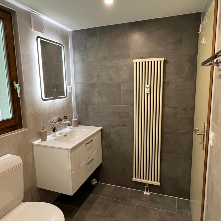 Breathtaking Waterfall Apartment nr.2 - Apartment mit 3 Schlafzimmern - 14
