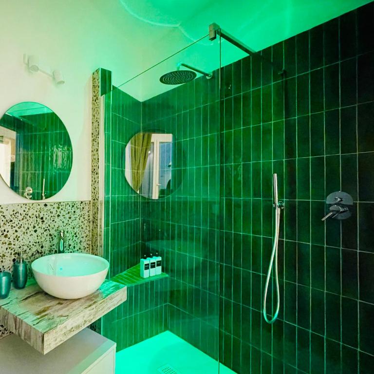 Un Rifugio Accogliente nel Cuore di Bologna - San Felice Relaxing - Double or Twin Room with Private Bathroom - 5