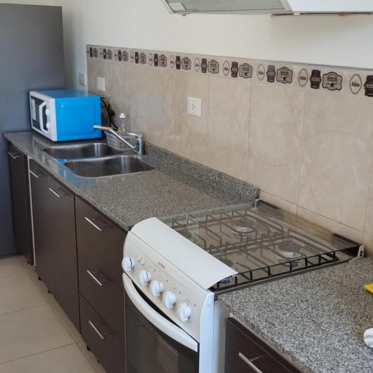 Centro 2505 - con hidromasaje, terraza cubierta con parrillas - Apartamento de 1 Dormitorio con balcón y vistas a la ciudad - 12