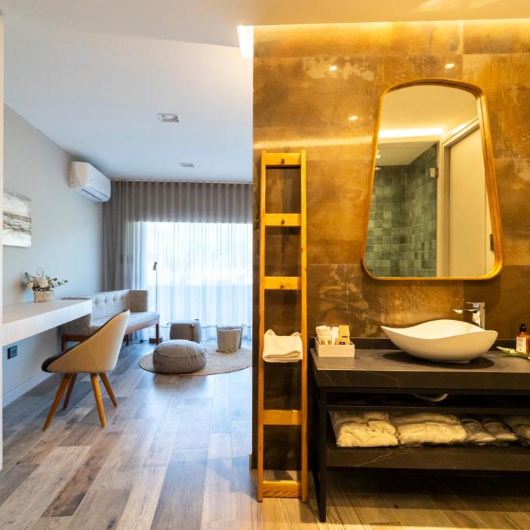 Domingo Design Hotel - Deluxe Room - 8