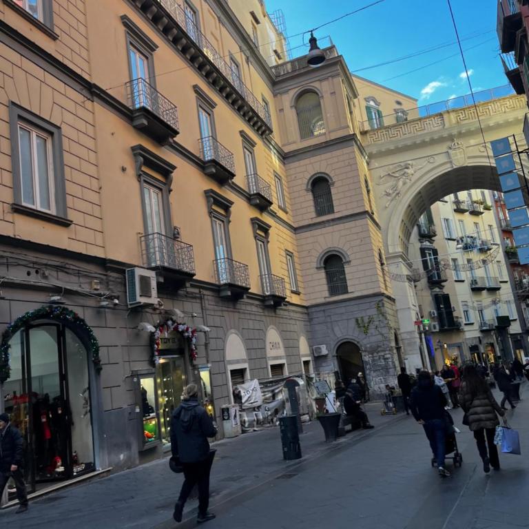 In pieno centro storico - la casa di Anna - Appartamento con 2 Camere da Letto - 34