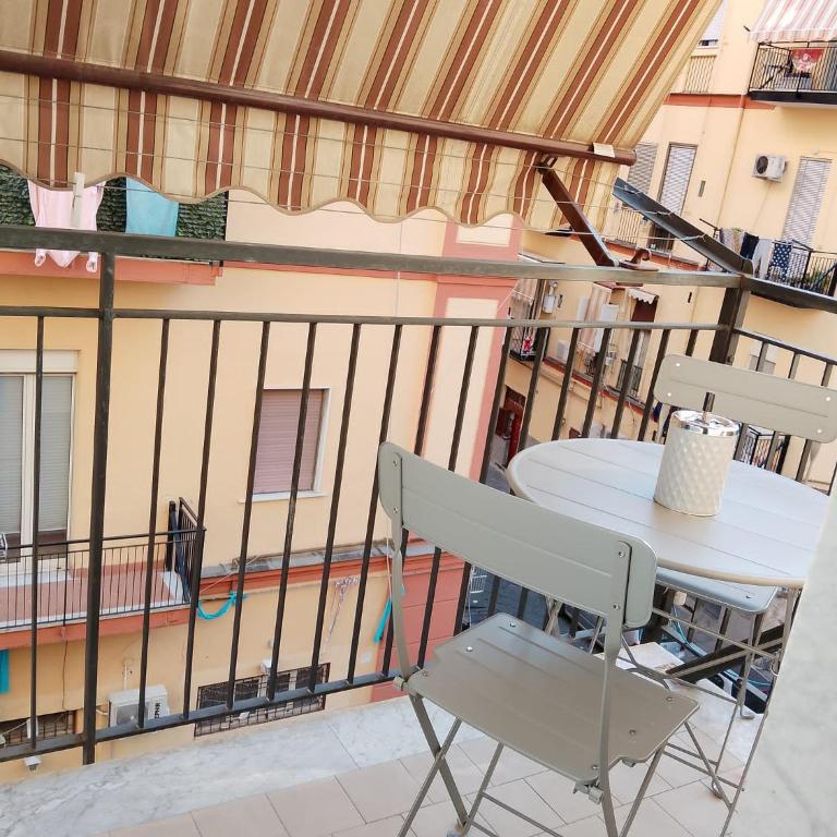 Mary House Napoli Centro - One-Bedroom Apartment - 7