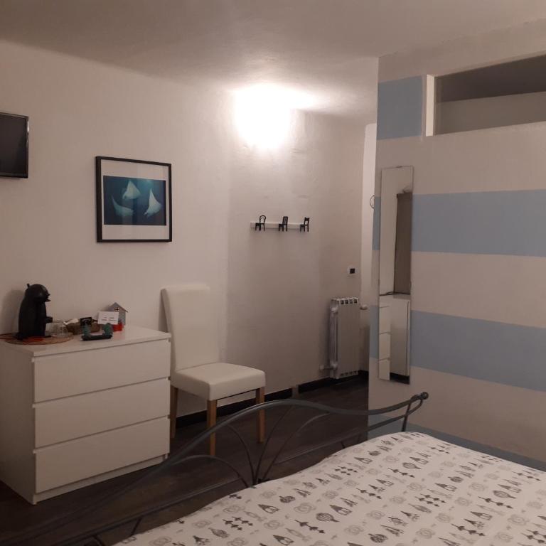 DEMIVIE GUESTHOUSE - Camera Matrimoniale con Bagno Privato - 5