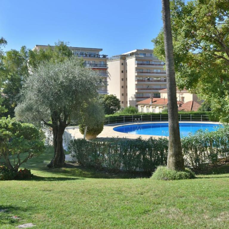 Close to downtown Cannes swimming pool and sea view - Appartement - 3