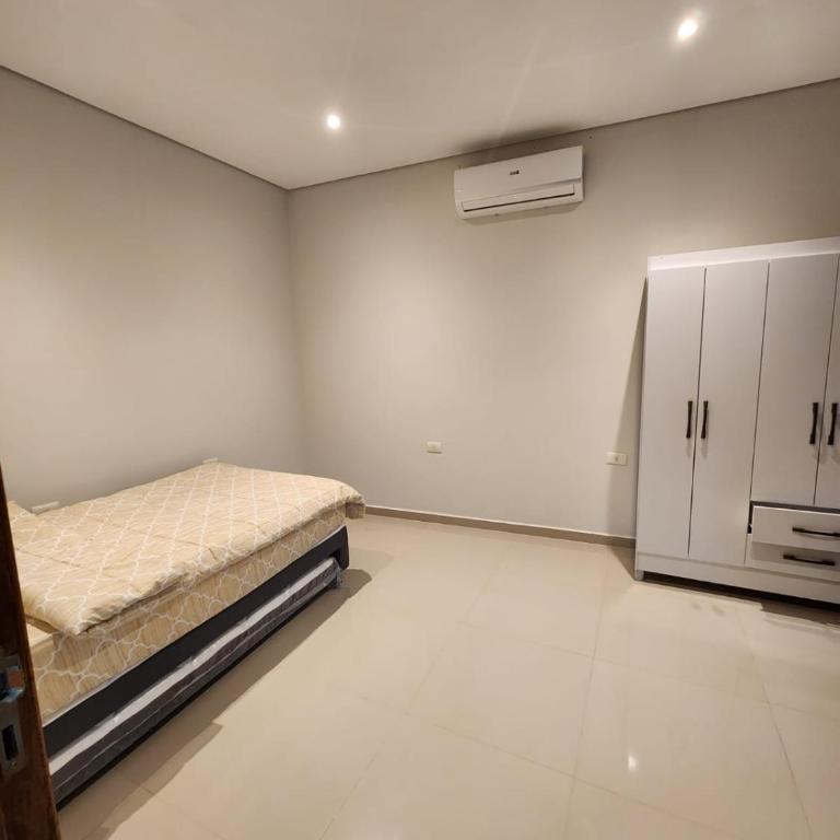 Puerta del Lago - Four-Bedroom House - 21