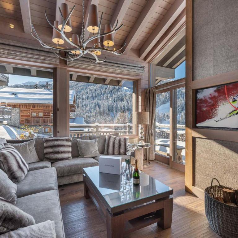 Chalet de luxe à Courchevel avec jacuzzi et cheminée - FR-1-563-30 - Chalet (8 Adultes) - 1