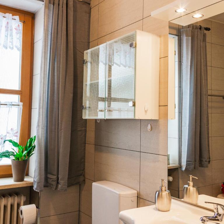 Villa Relax - Ferienwohnungen & Hallenbad & Relaxgarten - Apartamento - Planta baja - 12