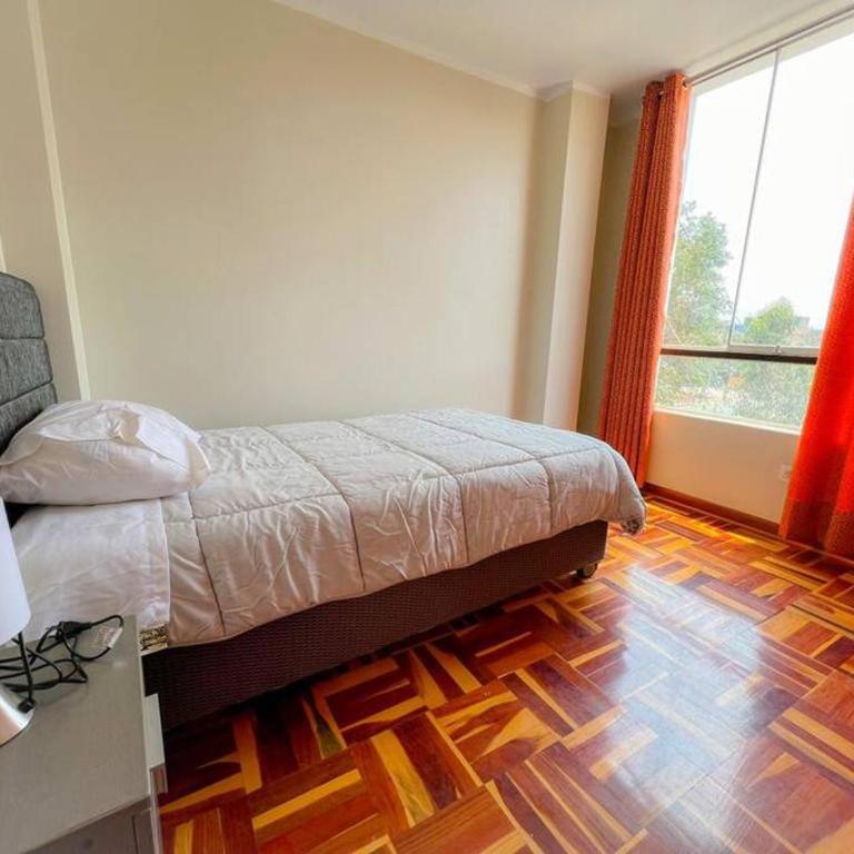 Acogedor y lindo Departamento en estreno - Three-Bedroom Apartment - 13