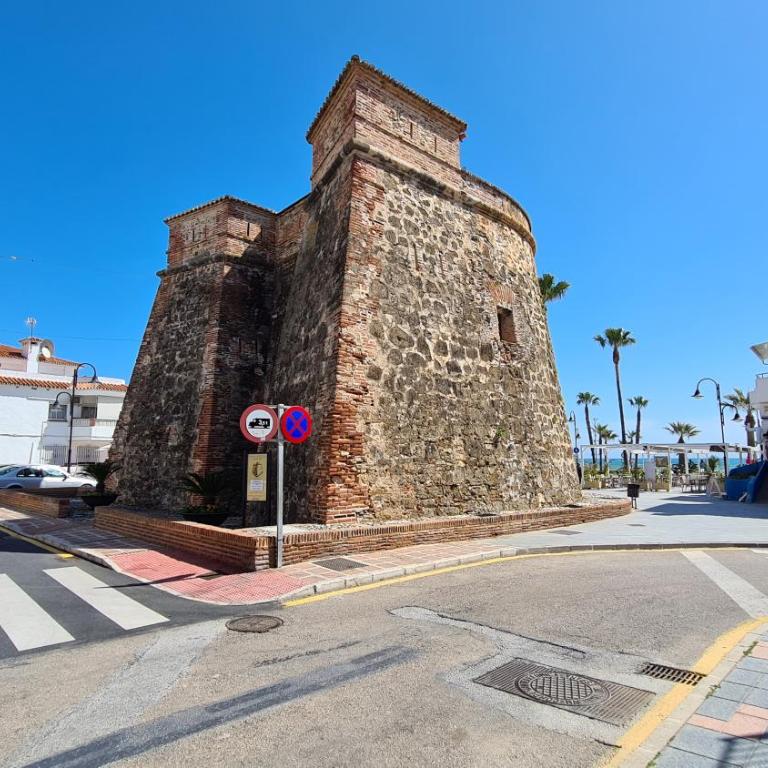 Vistamar Apartment, 2 bedrooms, 200m from the beach, close to town - Apartamento de 2 dormitorios - 50
