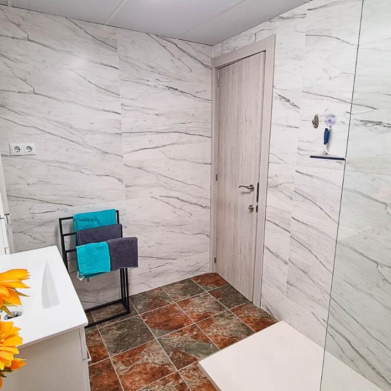 Vistamar Apartment, 2 bedrooms, 200m from the beach, close to town - Apartamento de 2 dormitorios - 38