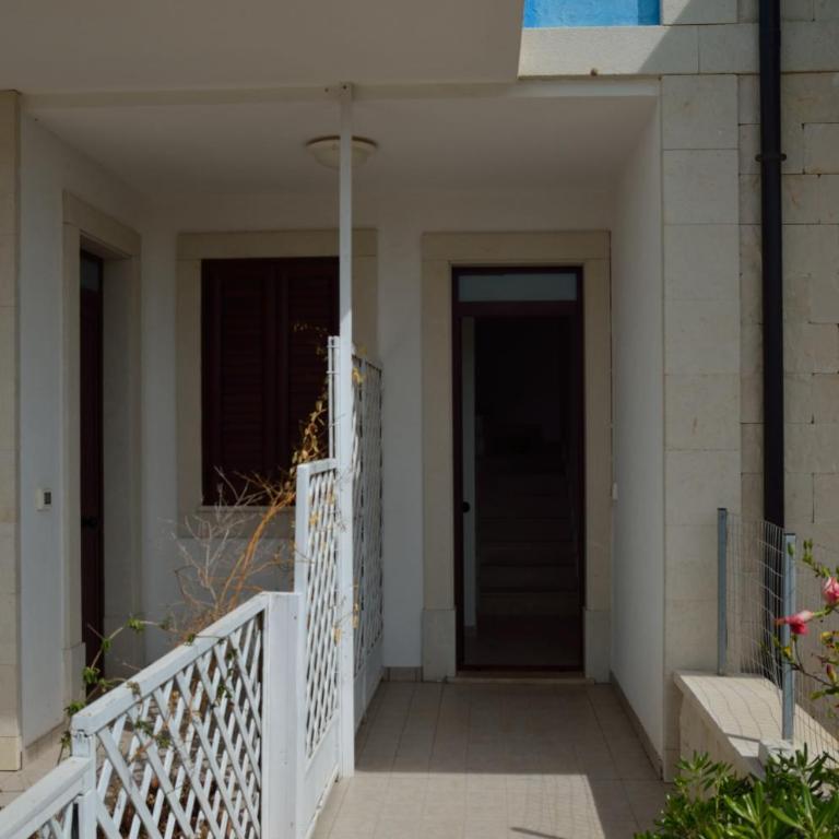 Rada Delle Tortore - One-Bedroom Apartment with Balcony - 2