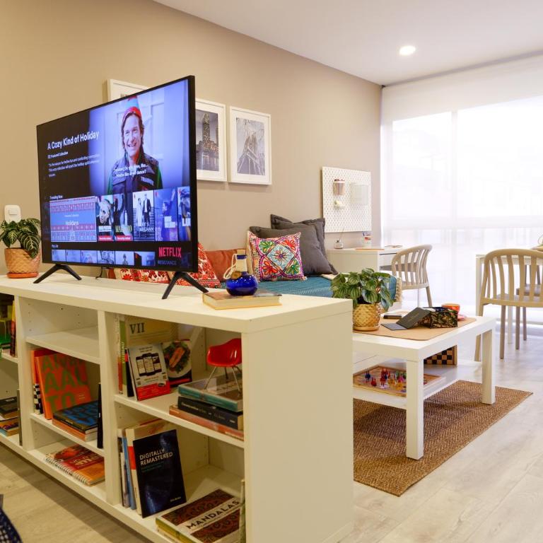 The Petit Flat - Bright & stylish studio apartment near Unicentro - Studio with Balcony - 12
