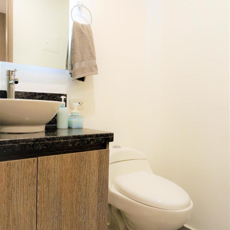 The Petit Flat - Bright & stylish studio apartment near Unicentro - Studio with Balcony - 16