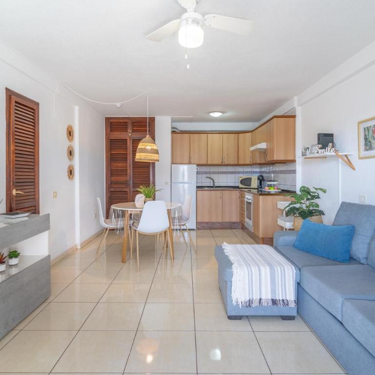 GO2TENERIFE Apart'Smile Las Americas Center & Heated Pool - Apartamento con terraza - 8