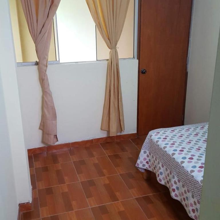 Hospedaje Arana - Double Room with Private Bathroom - 4
