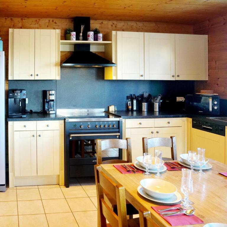 Chalet de Luxe 4* · Spa · Idéal Familles · 20 Pers. - Chalet 3 Chambres - 13