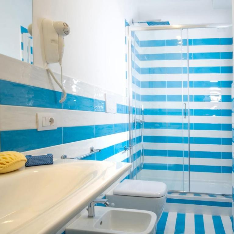 SorrentoVibes - Deluxe Apartment in Sorrento Centre - Appartamento con 2 Camere da Letto - 4