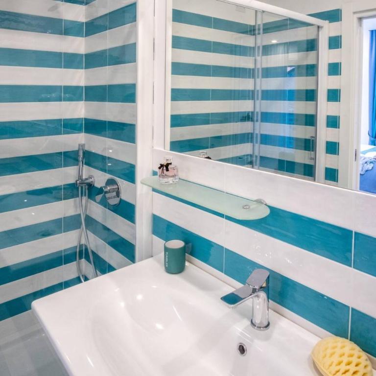 SorrentoVibes - Deluxe Apartment in Sorrento Centre - Appartamento con 2 Camere da Letto - 13