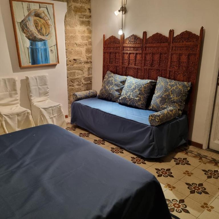 LA SEDE DELL'ARTE Monolocale Studio e Camere in Torre Medievale vicino a Duomo e Piazza Signoria - Camera Tripla con Bagno in Comune - 25