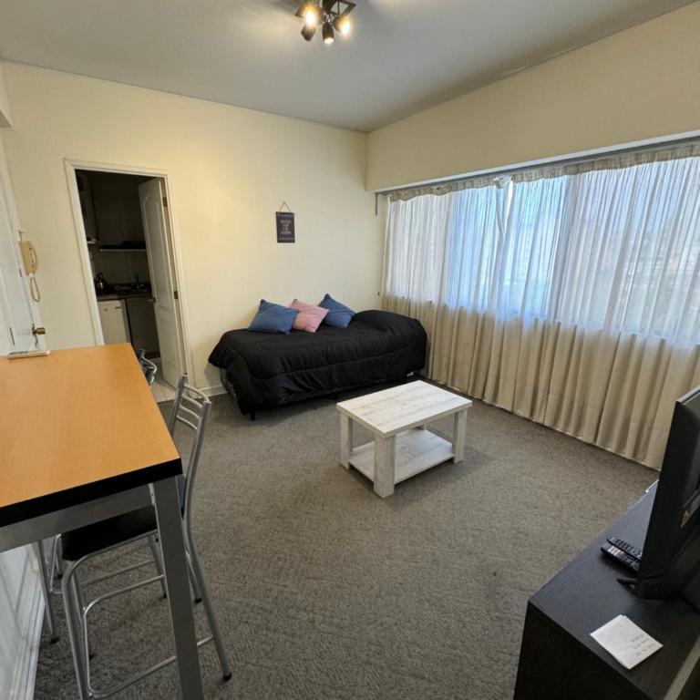 Departamento Av San Martín c/ cochera - Apartamento de 1 dormitorio - 2