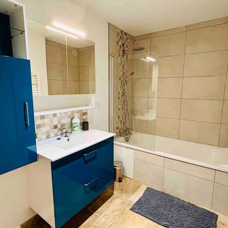 Magnifique appartement neuf 70m2 lumineux parking - Appartement 2 Chambres - 8