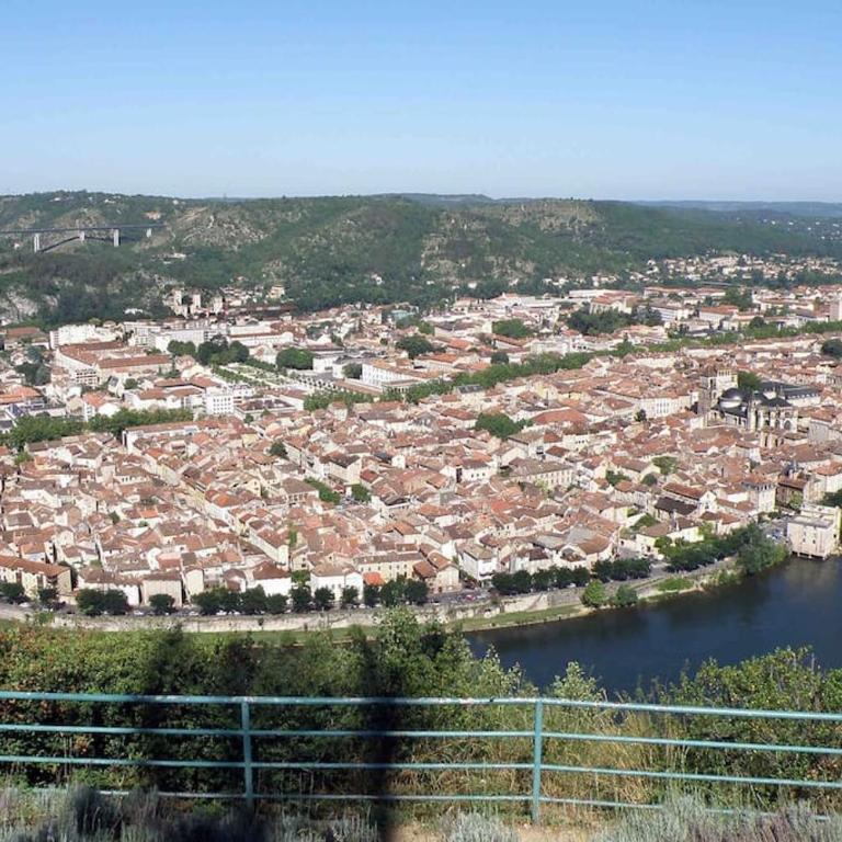 Magnifique appartement neuf 70m2 lumineux parking - Appartement 2 Chambres - 24
