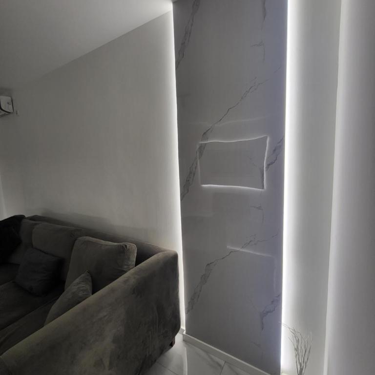 Downtown - One-Bedroom Apartment - 2
