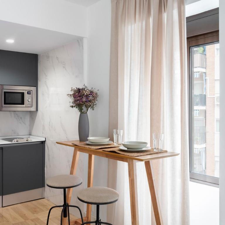 Salado Suites Apartments - Studio - 2