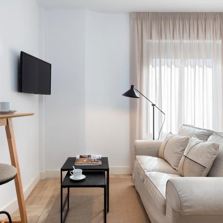 Salado Suites Apartments - Studio - 8