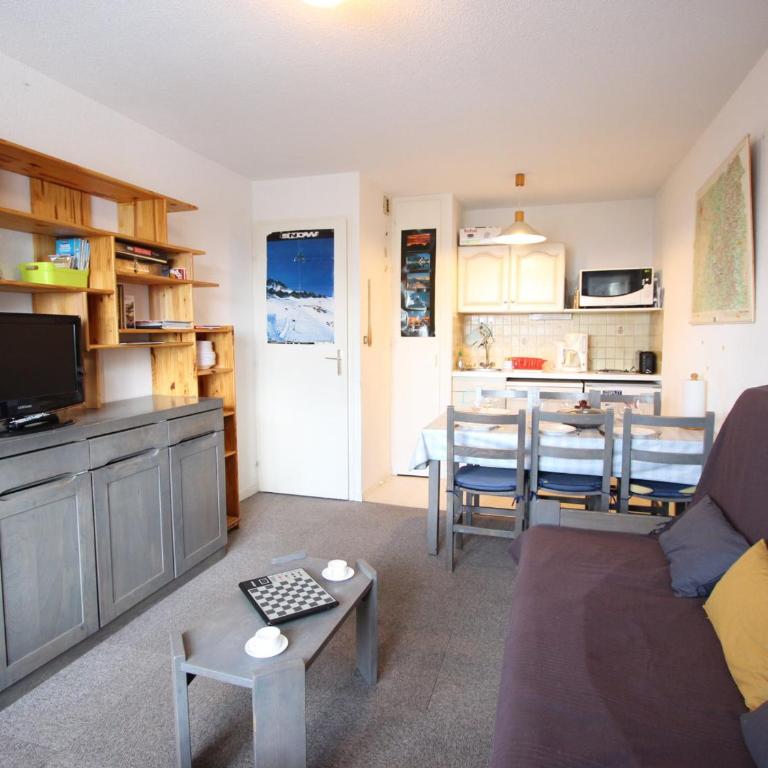 Appartement 2 pièces + cabine, 6 pers, proche pistes - FR-1-340-275 - Apartment - 1