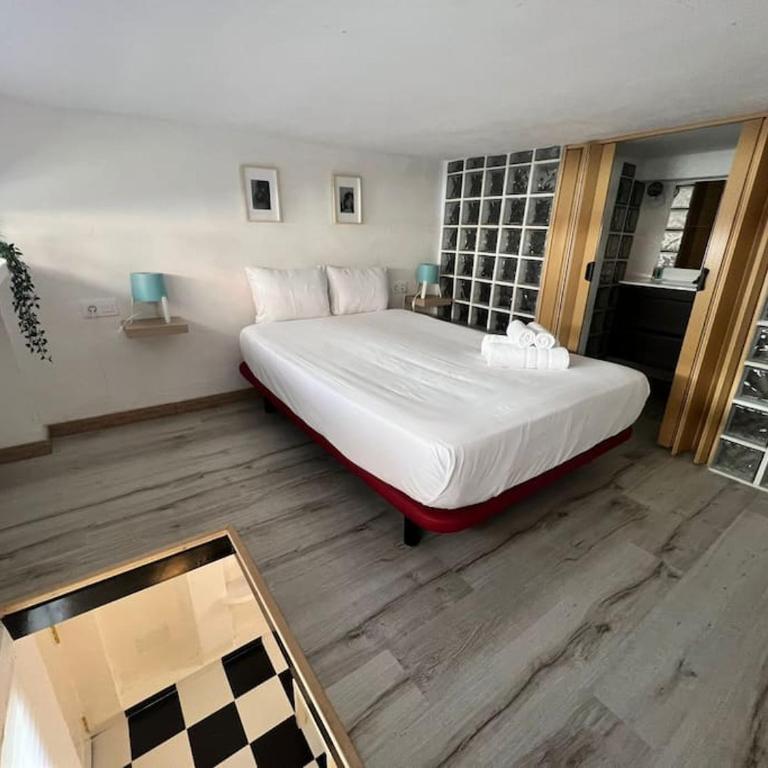 Nice apartment at street level 20 min from SOL-Piern - One-Bedroom Apartment - 11
