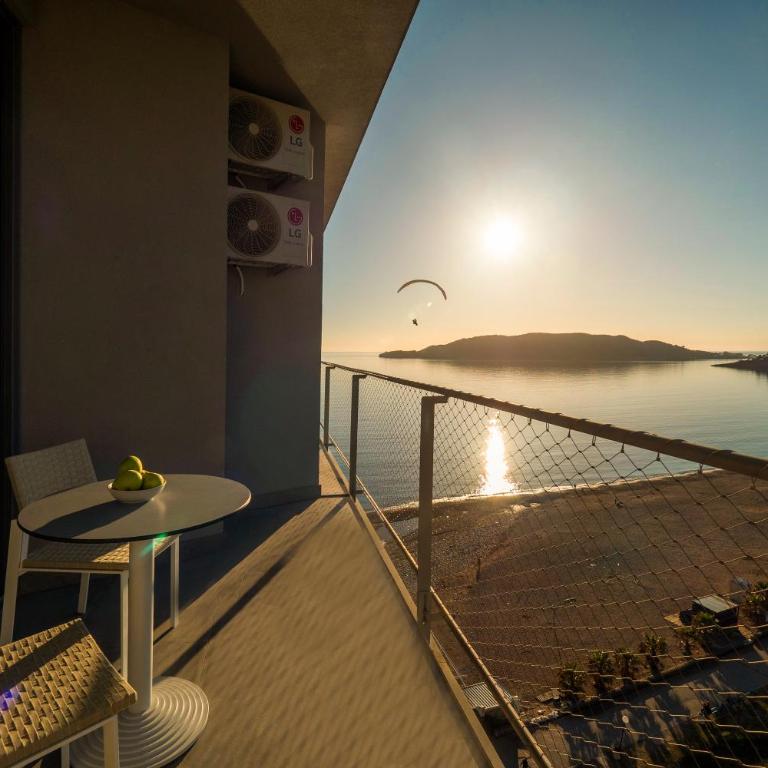 Sea Star Budva - Standardna Dvokrevetna Soba sa Bračnim Krevetom/Zasebnim Krevetima - 3