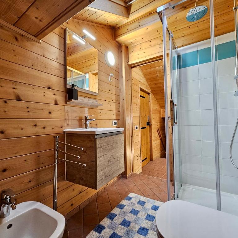 Panoramic Stay with Free Parking & Ski Slopes - Ferienhaus - 12