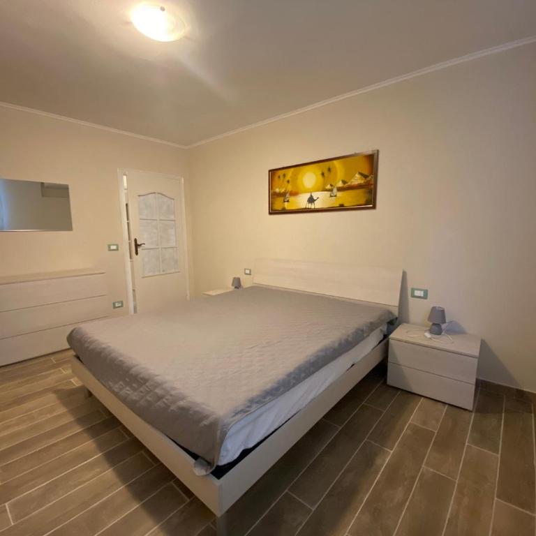 PAGAPS - Appartamento con 2 Camere da Letto - 12