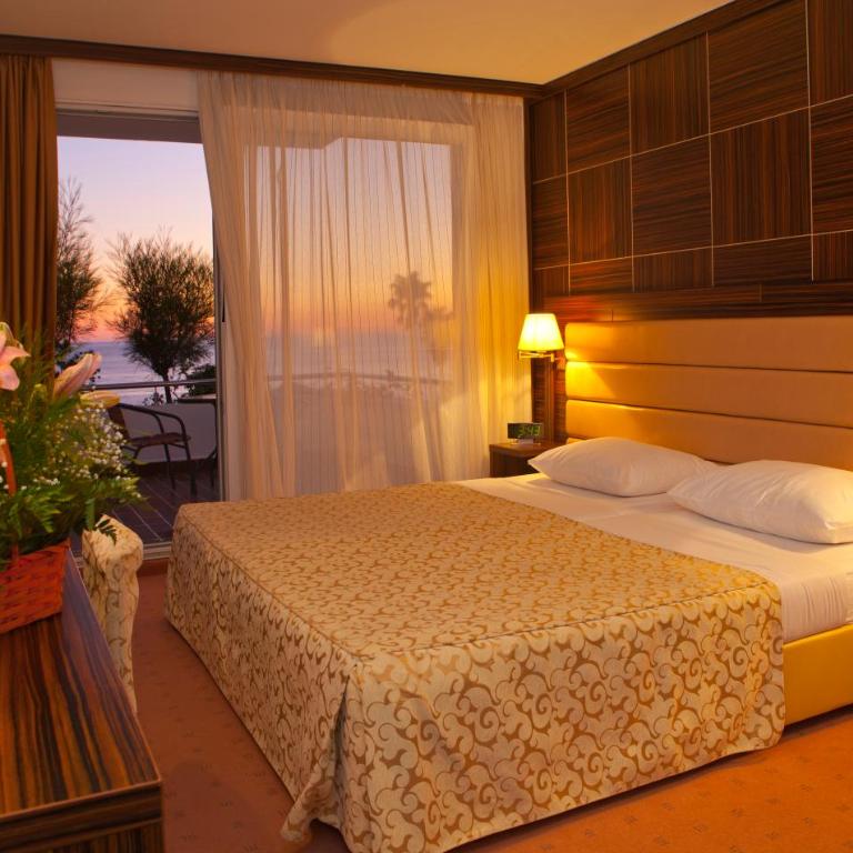 Hotel Palas - Double or Twin Room with Balcony - 6