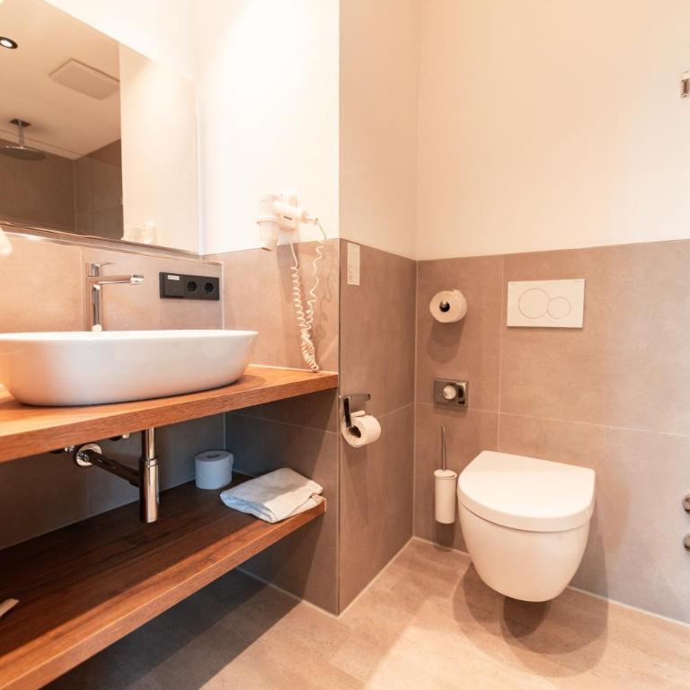 Boutique-Hotel Bayerischer Hof - Doppelzimmer MEDIUM - 9