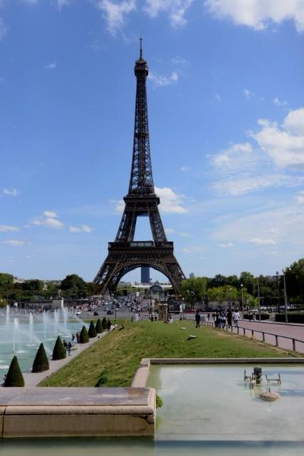 Eiffel Tower Oasis 30m from Eiffel Tower - Chambre Double avec Salle de Bains Privative - 31