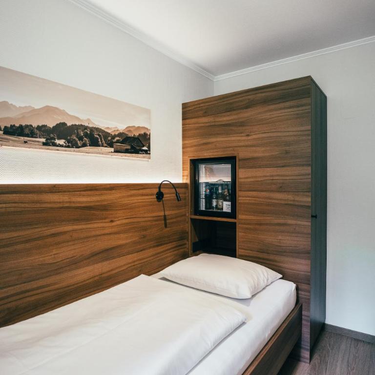 Boutique-Hotel Bayerischer Hof - Einzelzimmer SMALL - 2