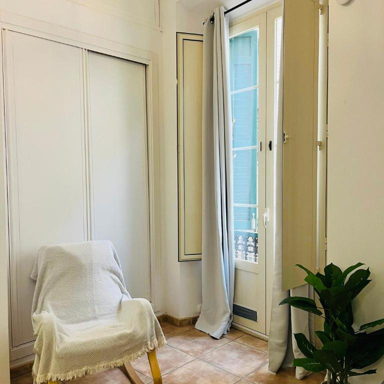 M-Rooms - Superior Single Room - 3