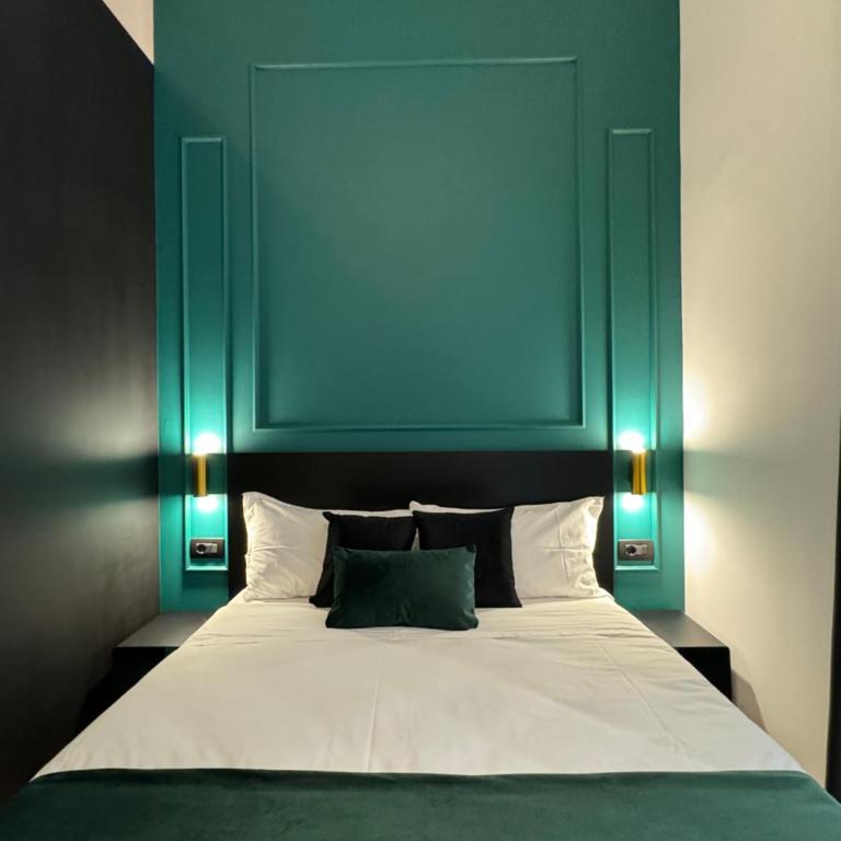 Materdei Emerald Rooms - Camera Matrimoniale con Bagno Privato - 1
