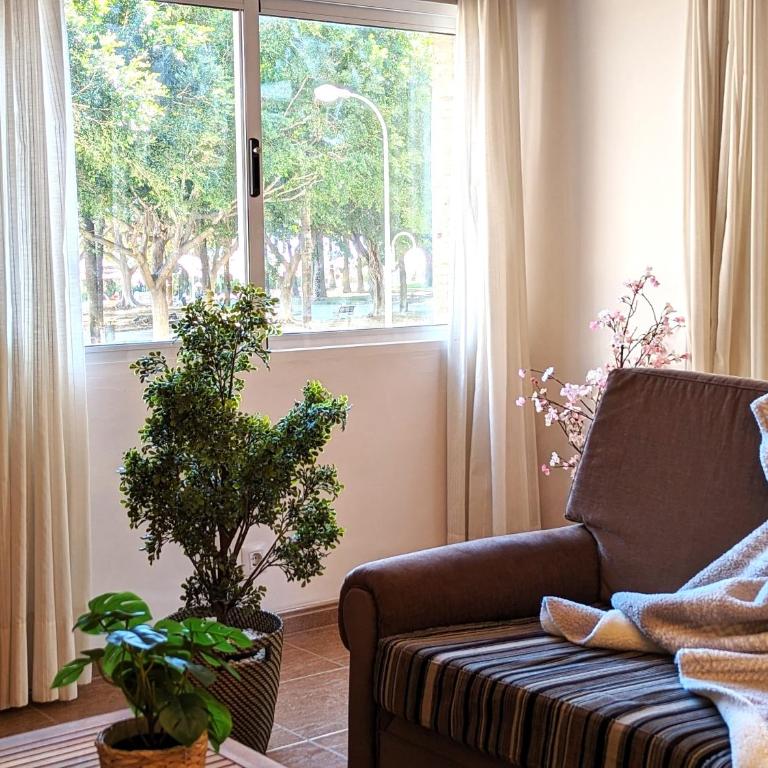 Terraza con vistas al mar Parking privado 120 mts, junto a la playa - Three-Bedroom Apartment - 35