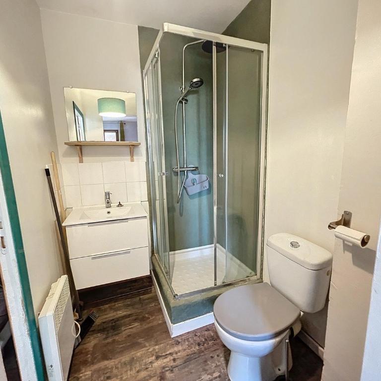 Appartement à 30 m de la plage - balcon - lumineux - wifi - Le Cérès 2 - Apartment - 6