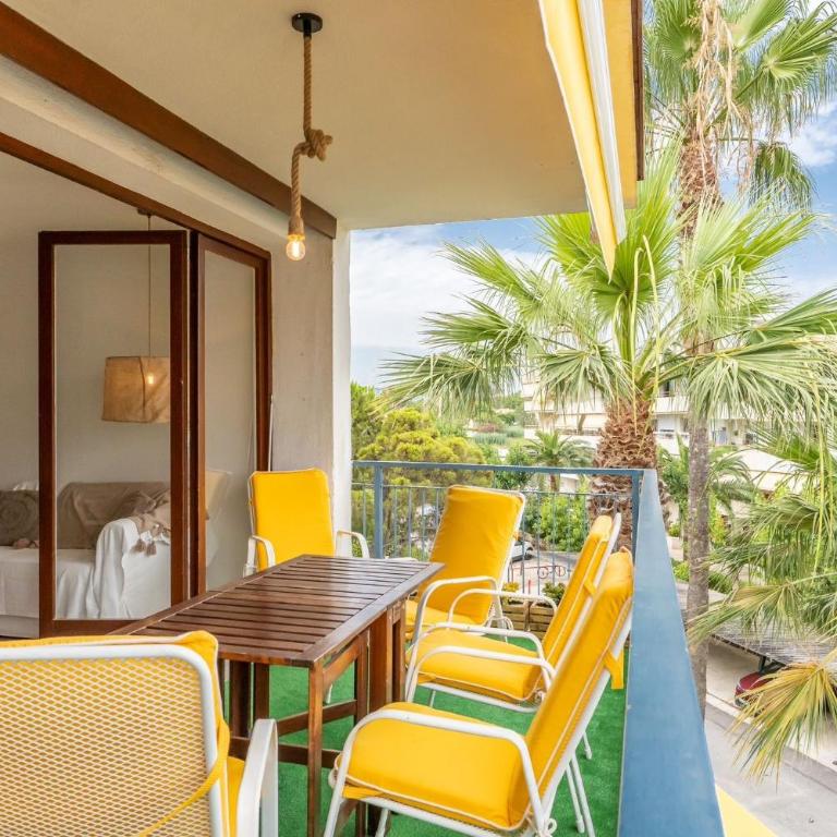 Apartamento Eme - Reus Mediterrani - Three-Bedroom Apartment - 1