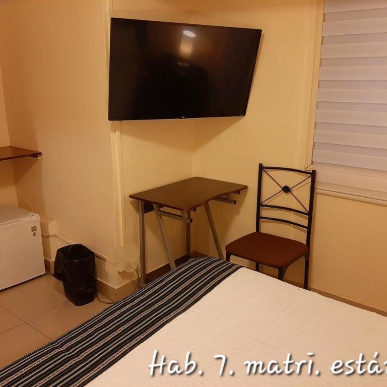Hostal del Aguila - Habitación Doble con baño privado - 7