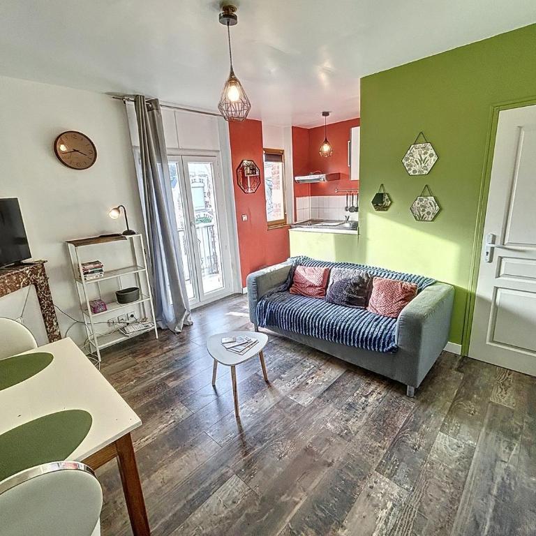 Appartement à 30 m de la plage - balcon - proche Centre - WIFI -Le Cérès 3 - Apartment mit Meerblick - 2